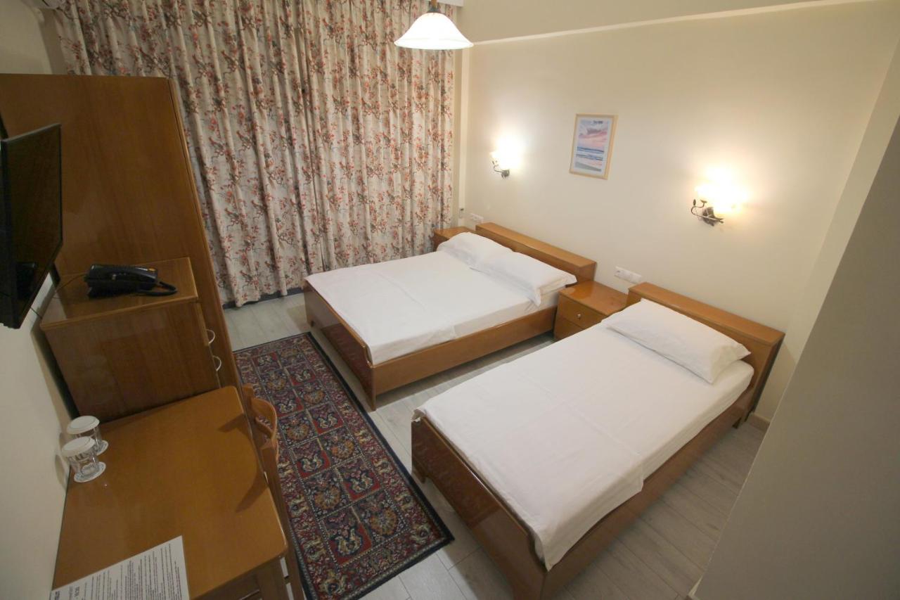 Hotel Ari Sarandë 외부 사진