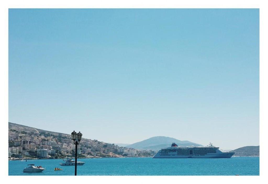 Hotel Ari Sarandë 외부 사진