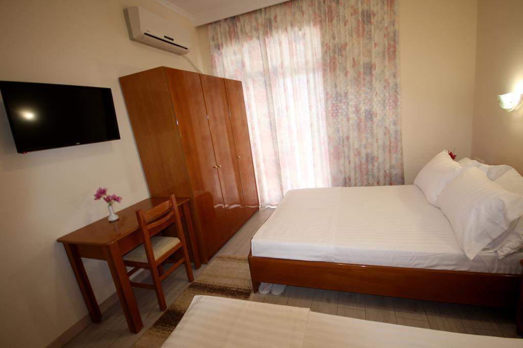 Hotel Ari Sarandë 외부 사진