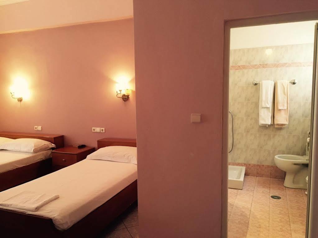 Hotel Ari Sarandë 외부 사진