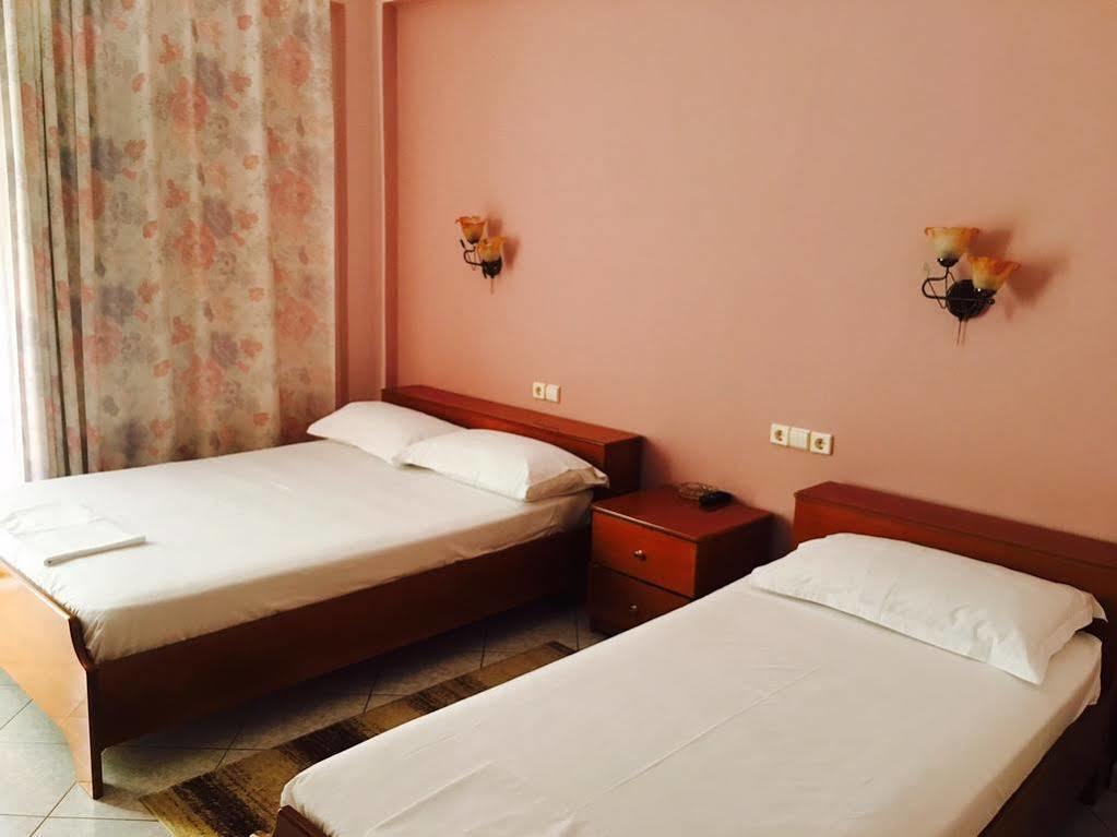 Hotel Ari Sarandë 외부 사진