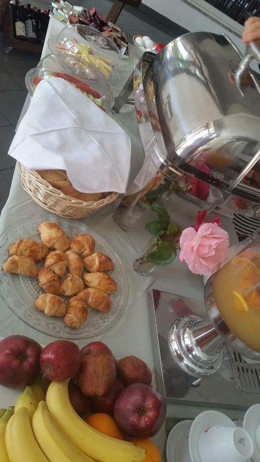 Hotel Ari Sarandë 외부 사진